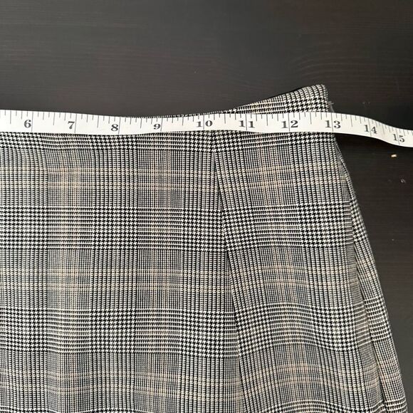 Babaton Plaid Hopper Skirt (Aritzia) - Picture 9 of 10